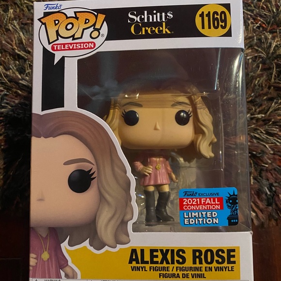 Alexis Rose exclusive funko pop